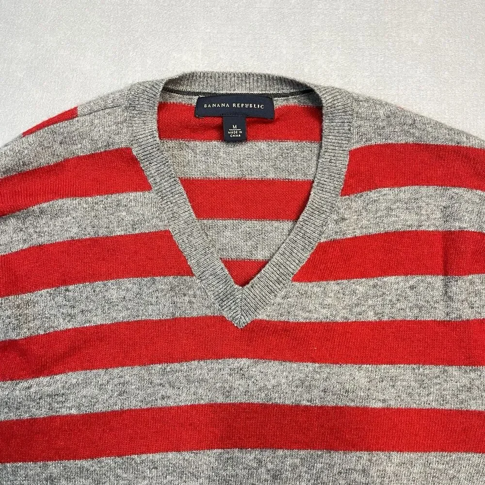 Banana Republic Sweater V-Neck Medium Red Gray Striped‎ Wool Cashmere Acedemia